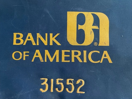 VINTAGE BANK OF AMERICA پول کوله قفل کوله شناسه کوله بيل کوله سکه کوله بانک