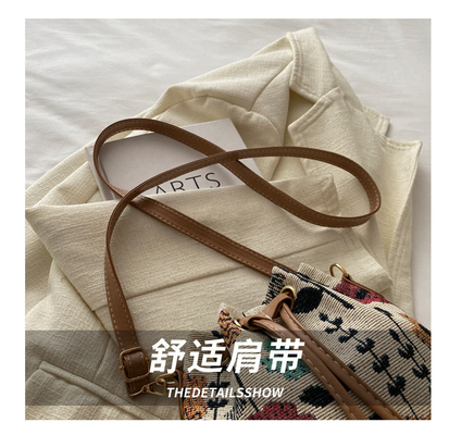 NEW CHINESE NATIONAL WIND ARMIPIT BUCKET BAG ساده ترين مد تابستان سبک لين جديد درجه بالا احساس تک شانه