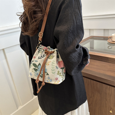 NEW CHINESE NATIONAL WIND ARMIPIT BUCKET BAG ساده ترين مد تابستان سبک لين جديد درجه بالا احساس تک شانه