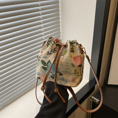 NEW CHINESE NATIONAL WIND ARMIPIT BUCKET BAG ساده ترين مد تابستان سبک لين جديد درجه بالا احساس تک شانه