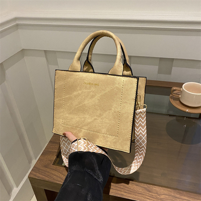VINTAGE CHIC TEXTURED LETTER TOTE BAG BAG زنان 2024 ظرفیت بزرگ مدل جدید کیف دستی کمربند گسترده