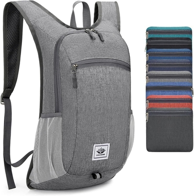 کوله پشتی پیاده روی 15L Ultralight Lightweight Packable کوله پشتی پیاده روی مقاوم در آب کوله پشتی قابل تاشو برای سفر (گری)