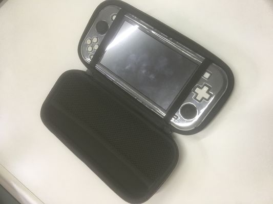 کیس های سخت EVA سبک با پوشش مخملی و پوشش پوست PU که حفاظت از ماشین های تراش بازی و الکترونیک را فراهم می کند